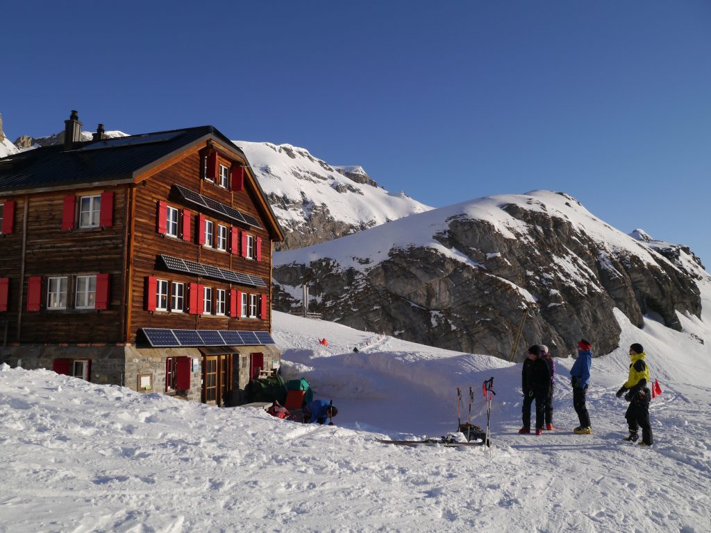 Off Piste Skiing and Ski Touring Courses Alps